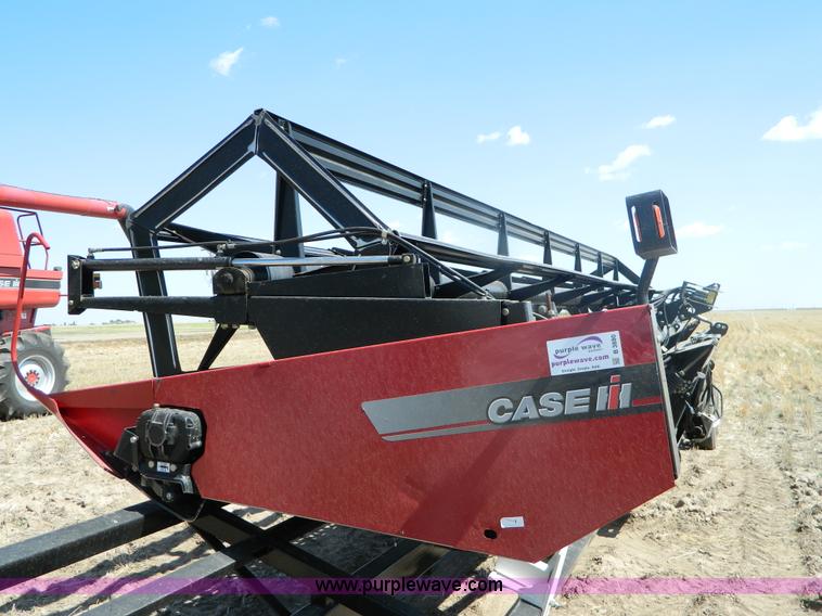 image for item B3880 2007 Case IH 2042 draper header