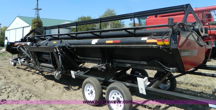 image for item B3880 2007 Case IH 2042 draper header