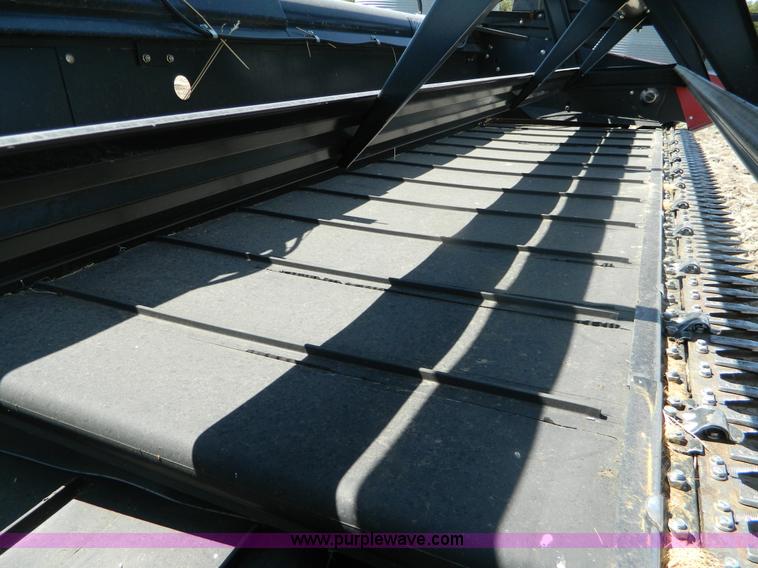 image for item B3880 2007 Case IH 2042 draper header