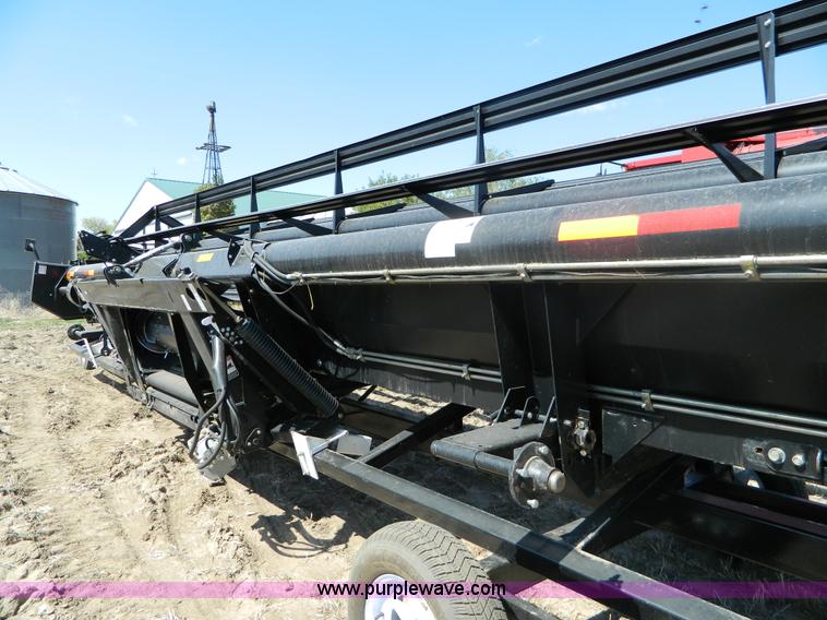 image for item B3880 2007 Case IH 2042 draper header