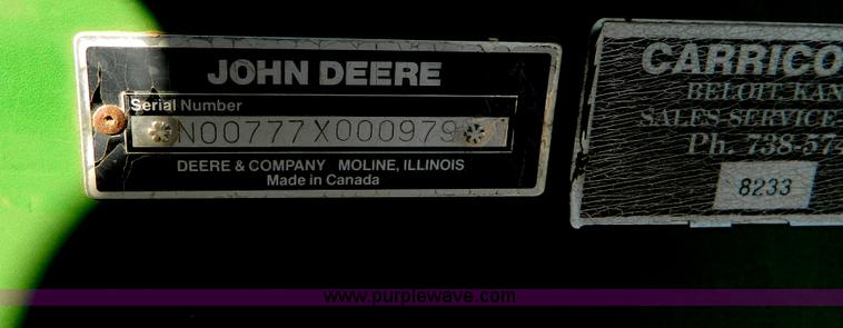 image for item B3886 John Deere 777 33' air seeder