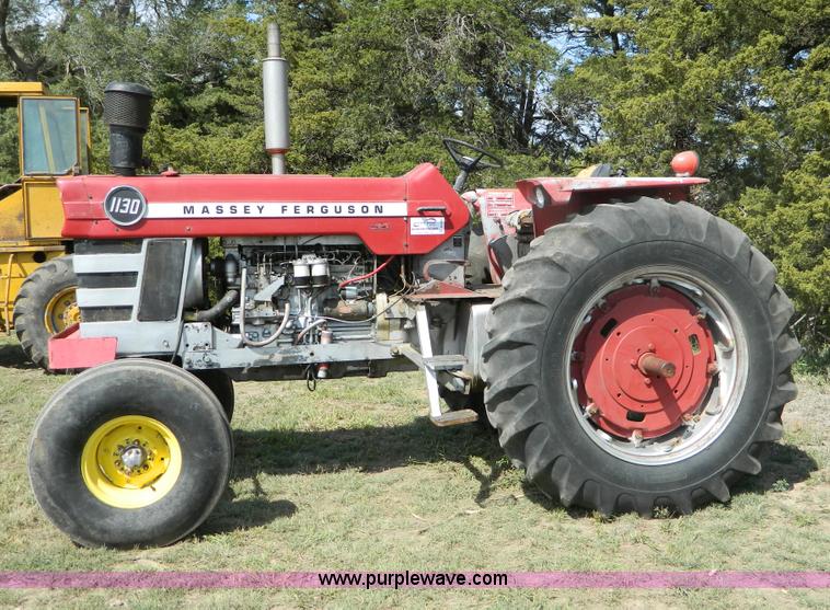 image for item B3888 1971 Massey Fergusen 1130 tractor