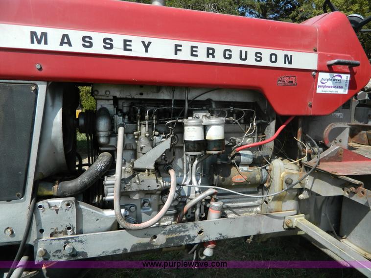 image for item B3888 1971 Massey Fergusen 1130 tractor