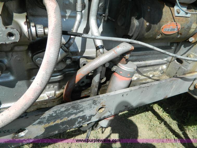 image for item B3888 1971 Massey Fergusen 1130 tractor