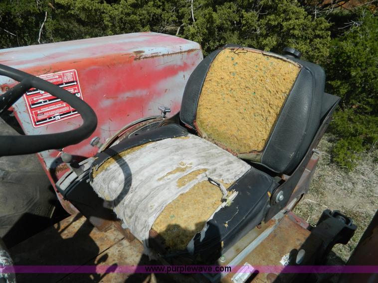 image for item B3888 1971 Massey Fergusen 1130 tractor