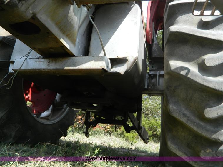 image for item B3888 1971 Massey Fergusen 1130 tractor