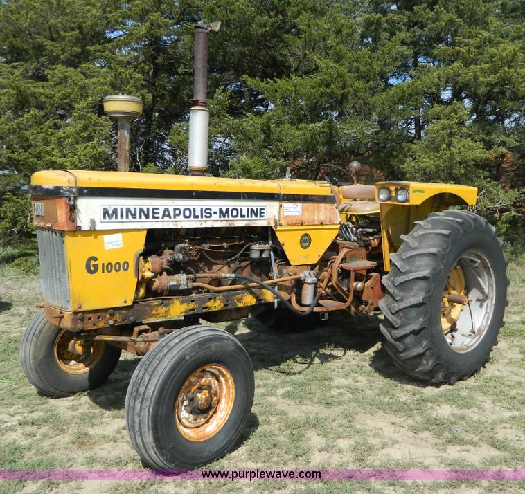 image for item B3889 1966 Minneapolis Moline G1000 tractor