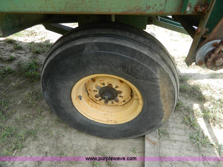 image for item B3890 Badger BN2929 feed wagon
