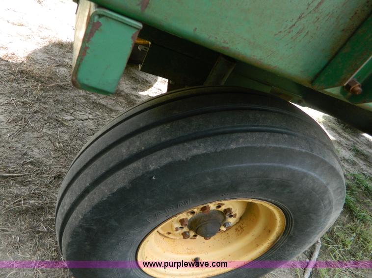 image for item B3890 Badger BN2929 feed wagon