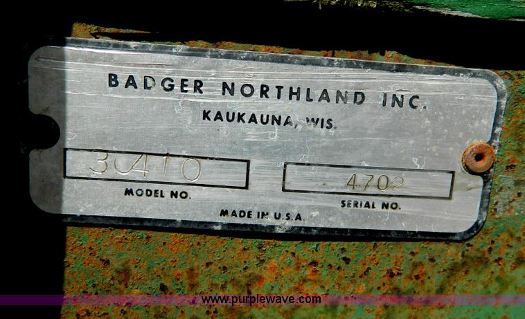 image for item B3890 Badger BN2929 feed wagon