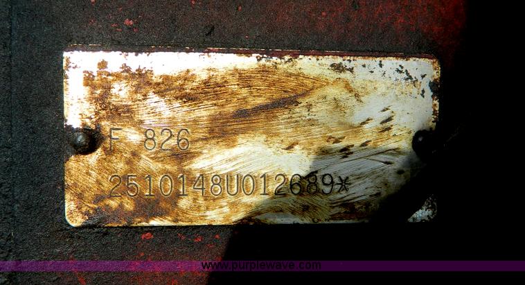 image for item B3892 1970 International Farmall 826 tractor