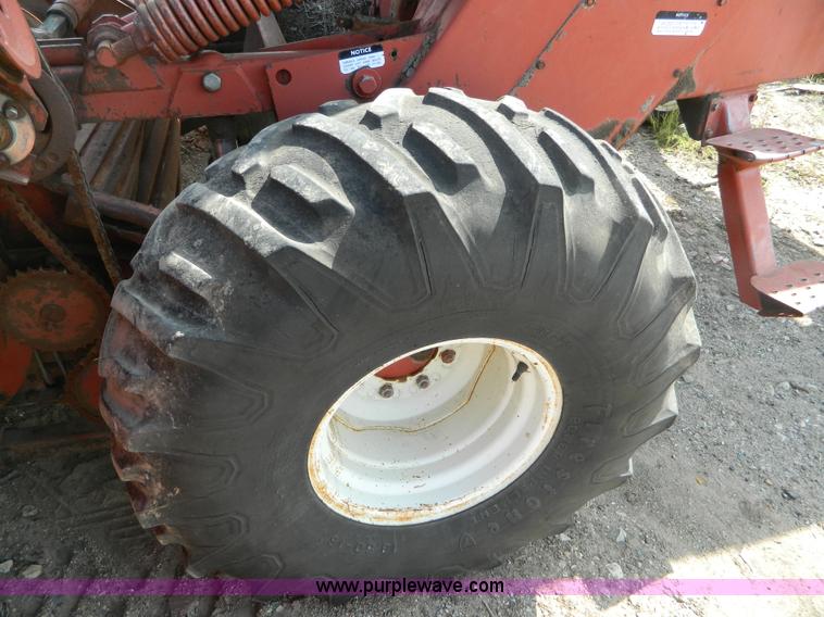 image for item B3895 Hesston 6450 self-propelled swather