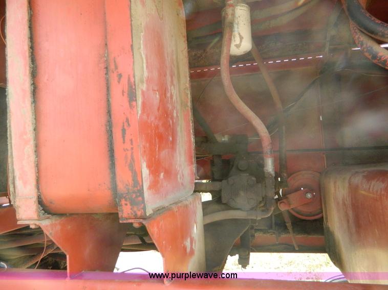 image for item B3895 Hesston 6450 self-propelled swather