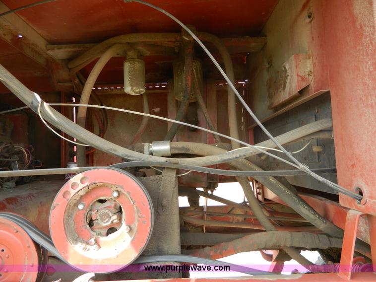 image for item B3895 Hesston 6450 self-propelled swather