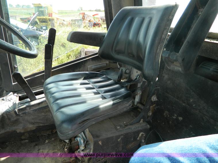 image for item B3895 Hesston 6450 self-propelled swather