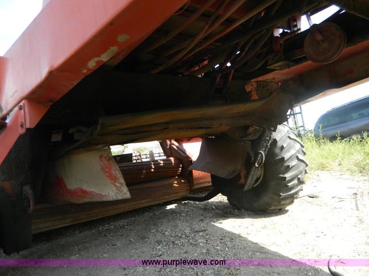 image for item B3895 Hesston 6450 self-propelled swather