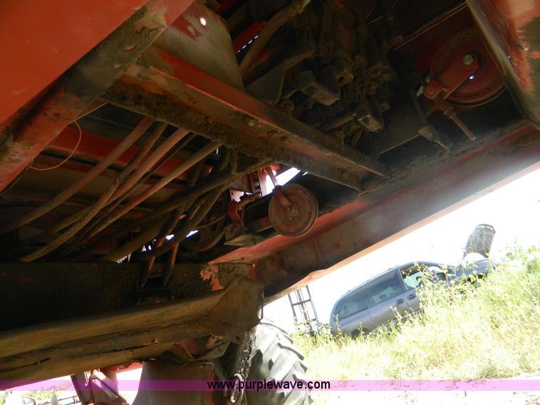 image for item B3895 Hesston 6450 self-propelled swather