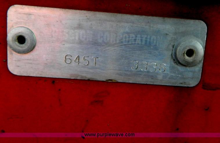 image for item B3895 Hesston 6450 self-propelled swather