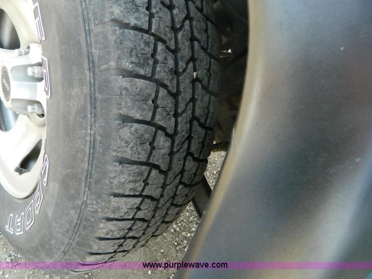 image for item B3901 1998 Jeep Wrangler Sport SUV