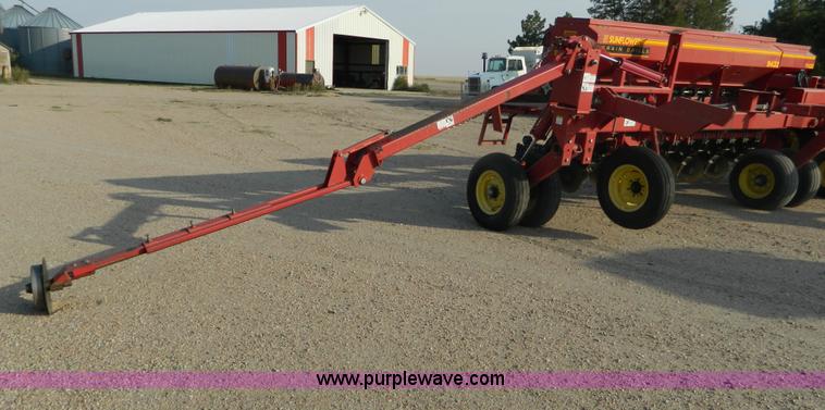 image for item B3902 Sunflower 9432-30 grain drill