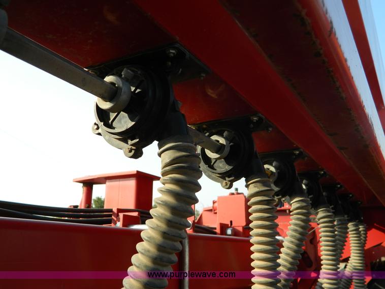 image for item B3902 Sunflower 9432-30 grain drill