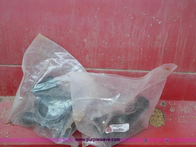 image for item B3902 Sunflower 9432-30 grain drill