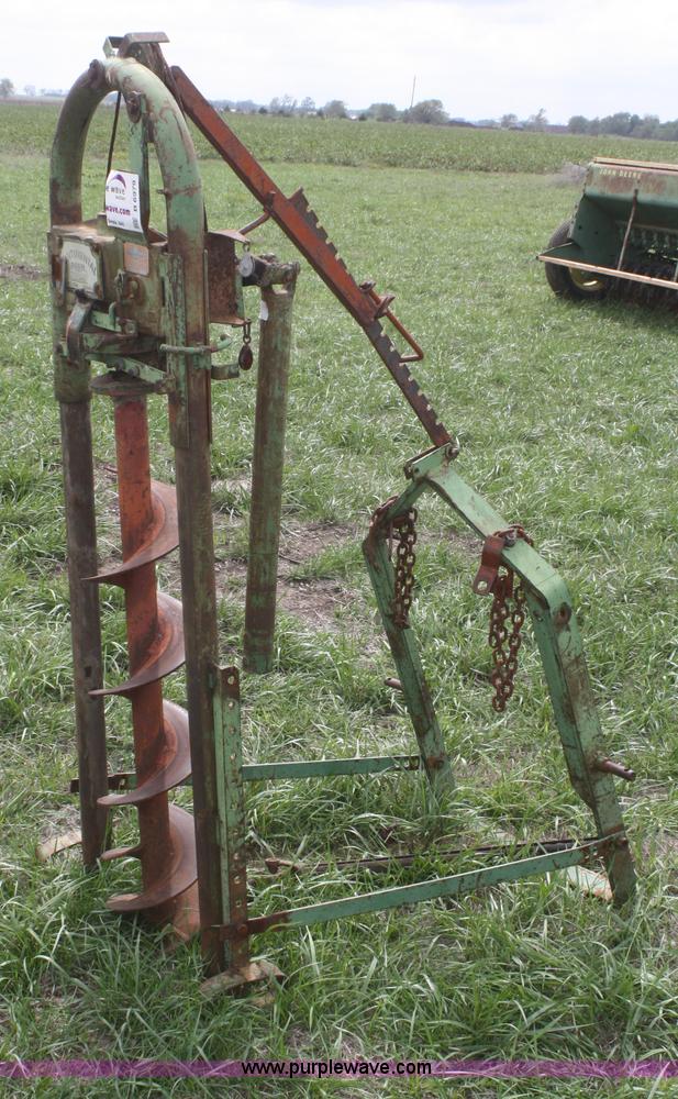 image for item B6979 Continental post hole digger