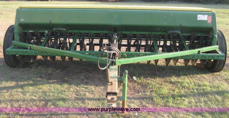 image for item B8142 John Deere 8350 grain drill