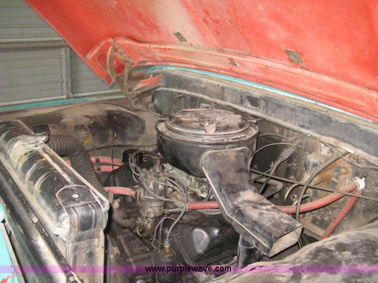 image for item B8144 1964 Ford F700 grain truck