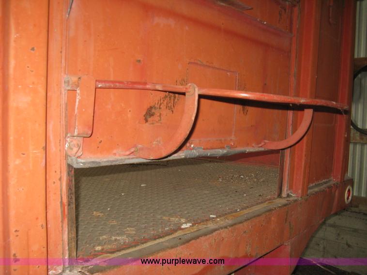 image for item B8144 1964 Ford F700 grain truck
