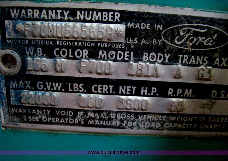 image for item B8144 1964 Ford F700 grain truck