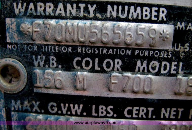 image for item B8144 1964 Ford F700 grain truck