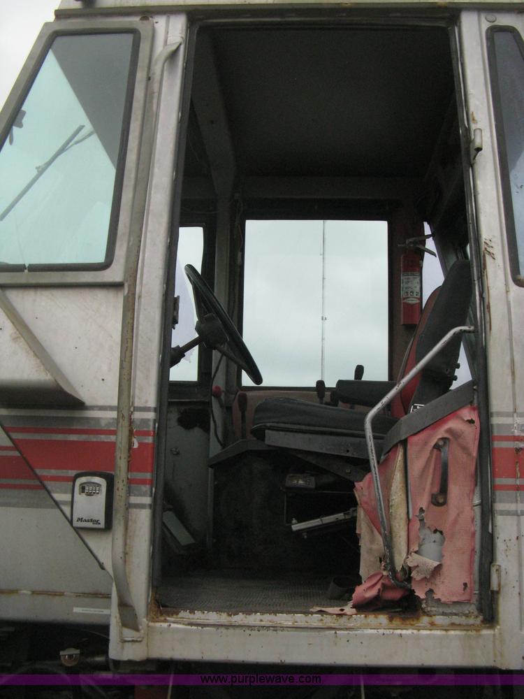 image for item B8145 White 4-225 articulated tractor