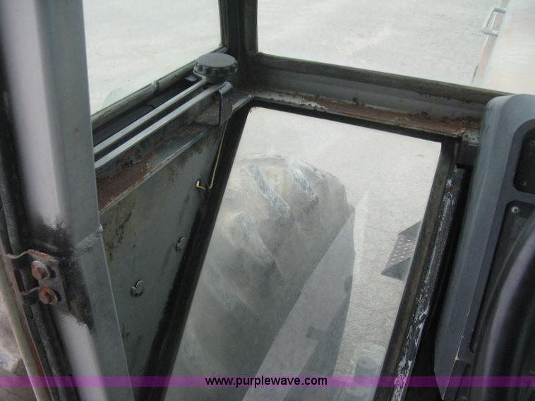 image for item B8145 White 4-225 articulated tractor