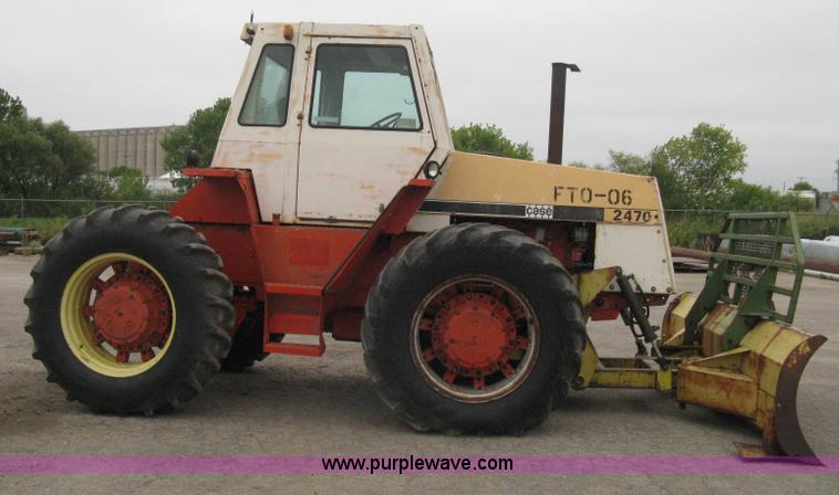 image for item B8312 Case 2470 tractor