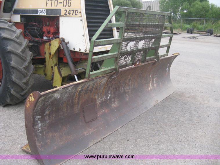 image for item B8312 Case 2470 tractor