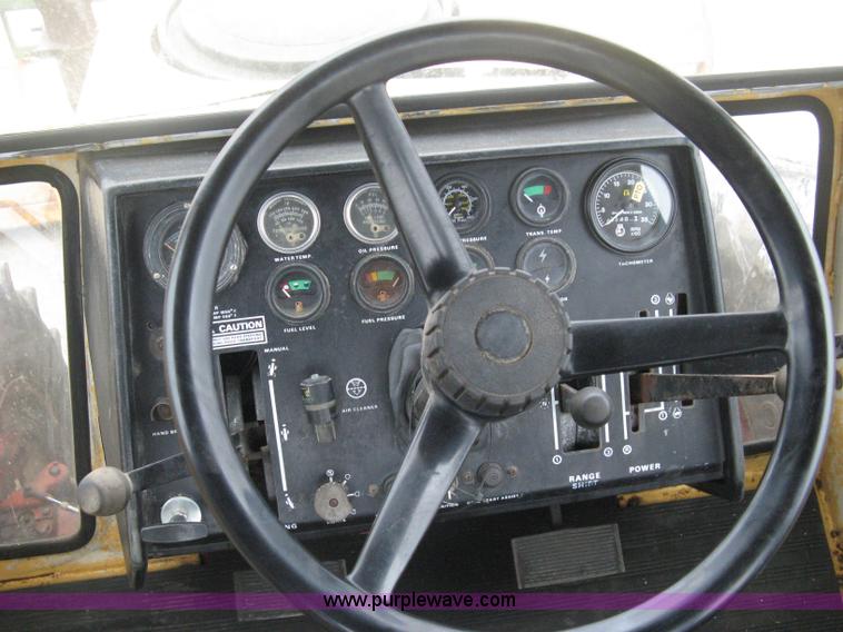 image for item B8312 Case 2470 tractor