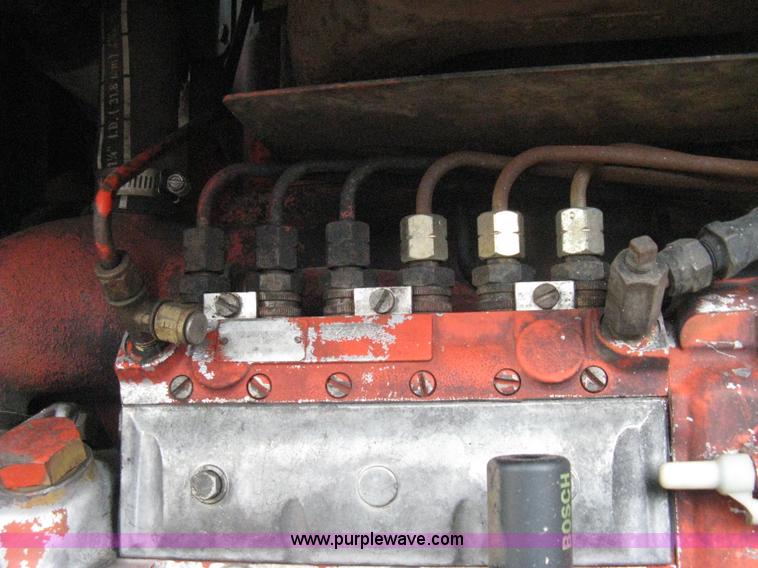 image for item B8312 Case 2470 tractor