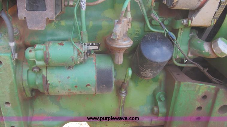 image for item C3531 1976 John Deere 2040 tractor