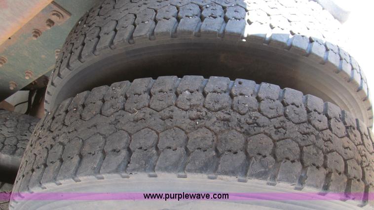 image for item C3532 1979 Mack RS686LST dump truck