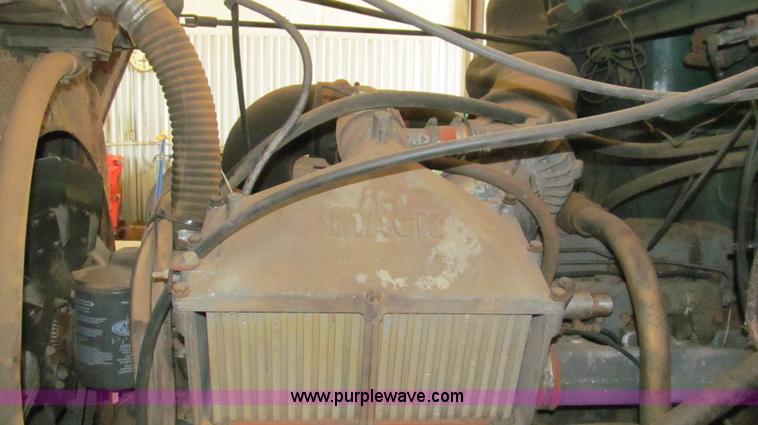 image for item C3532 1979 Mack RS686LST dump truck