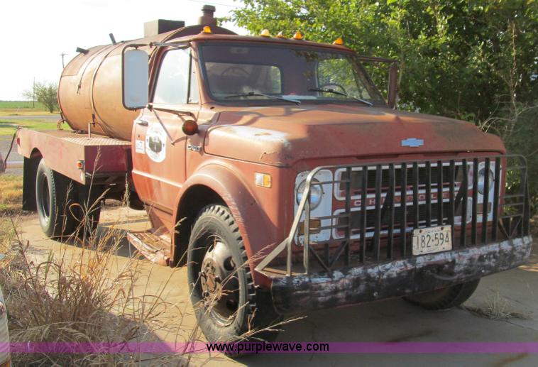 image for item C3534 1970 Chevrolet C50 Bob-Tail semi truck
