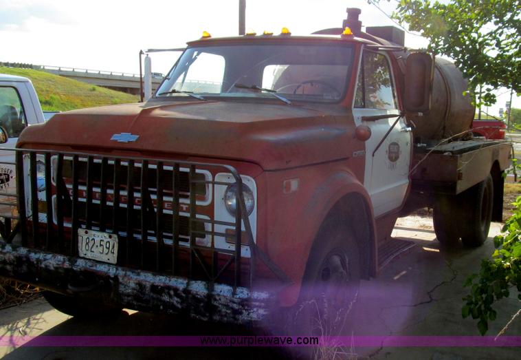 image for item C3534 1970 Chevrolet C50 Bob-Tail semi truck