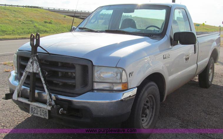 image for item C3535 2002 Ford F250 pickup truck