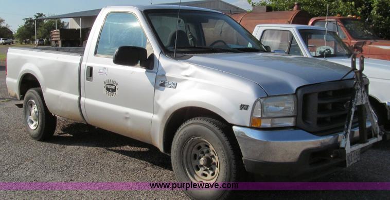 image for item C3535 2002 Ford F250 pickup truck