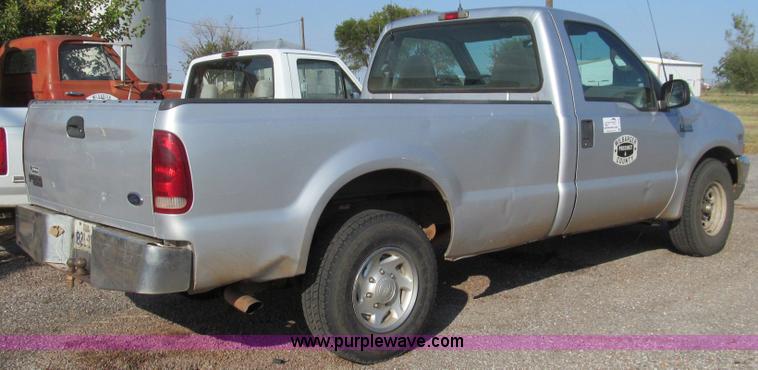 image for item C3535 2002 Ford F250 pickup truck
