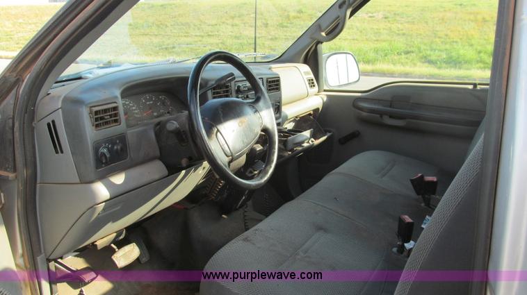 image for item C3535 2002 Ford F250 pickup truck