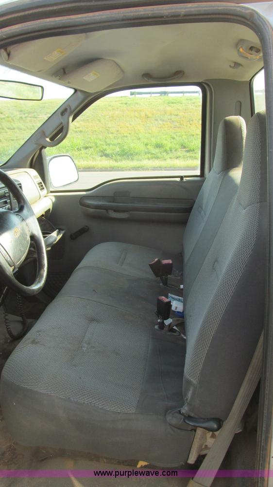 image for item C3535 2002 Ford F250 pickup truck