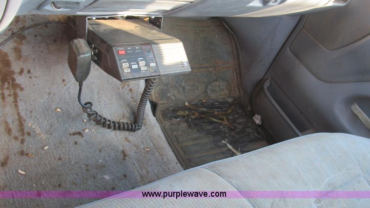 image for item C3536 1994 Ford F150 XLT pickup truck