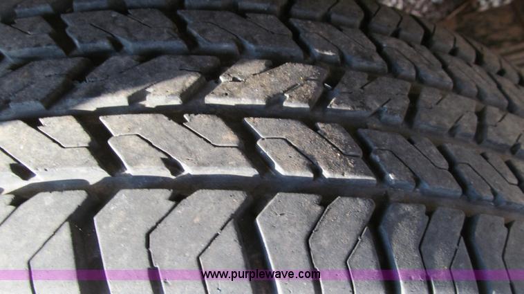 image for item C3536 1994 Ford F150 XLT pickup truck